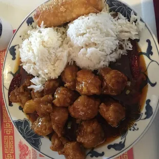 Lunch special general tsos
