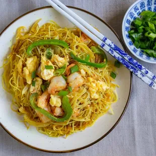 Singapore Rice noodle with Shrimp and pork