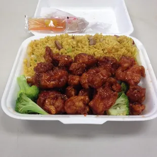 General Tso's Chicken Comb Dinner- pork fried rice and egg roll.