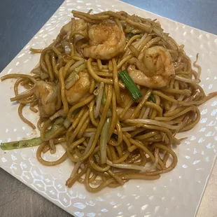 Shrimp chow mein
