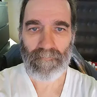 P L.
