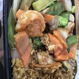 90. Shrimp with Mixed Vegetable giant shrimp!