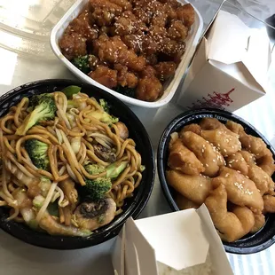 Veggie lo mein (small), sesame chicken (large), honey chicken (small)