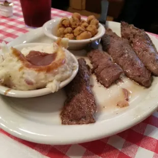 Marinated Beef Strip Salad