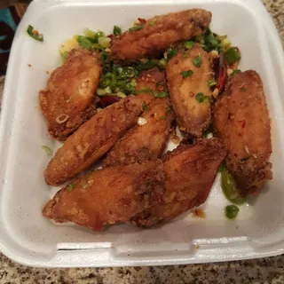 8 Salt and Pepper Chicken Wings