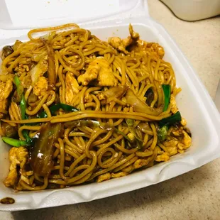 chicken lo mein
