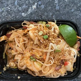 noodle dish, noodle soup, ramen, food, noodles, ramen and noodles