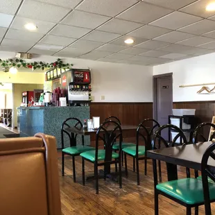 the dining area of a chinese restaurant