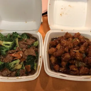 I had broccolibeef with extrasauce &amp;general chicken with extrasauce delivered to me it's worth it everything is always super fresh