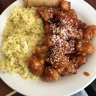 Sesame chicken lunch meal
