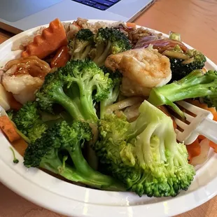 Shrimp with Broccoli and fried rice lunch