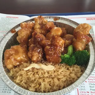 There was more broccoli under the chicken.  L12 6.60