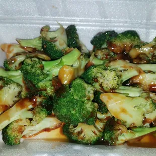 Broccoli with garlic sauce minus rice  (pint size)