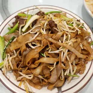 Beef chow fun