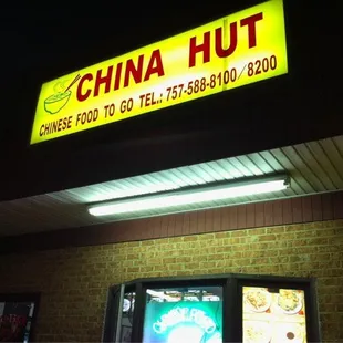 outside, pizza