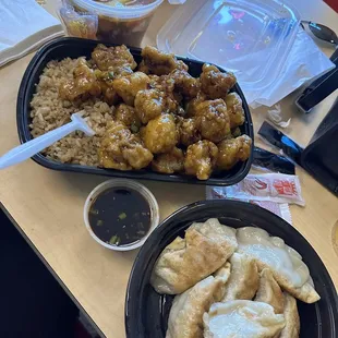 fried dumplings, general Tsos chicken and hot n sour soup.