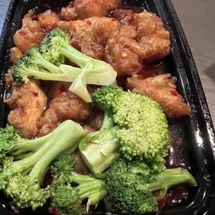 L20. General's Chicken / 4.2334 stars!