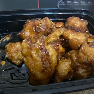 fried chicken wings, poultry, chicken wings, fried chicken, chicken wings and fried chicken, bbq wings, bbq chicken, food, chicken