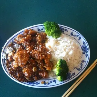 Sesame Chicken (Spicy:)