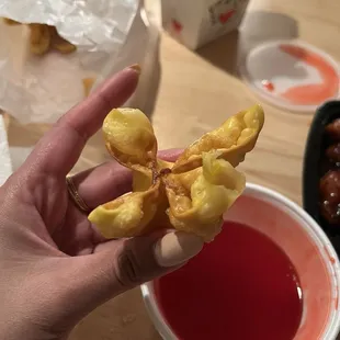 8 Cheese Wontons