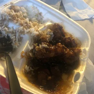 The most disgusting Gen Tso&apos;s chicken I ever had