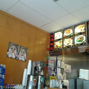 Amongst the mountain of drink options and menu, there's a cutiepie! 8D