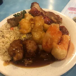Dinner buffet assortment