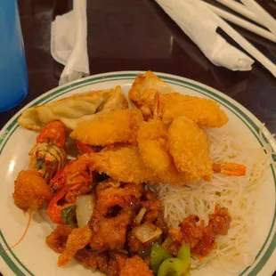 Noodles, wontons, fried , crawfish and spicy chicken