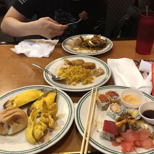 The only seafood mostly was the mussels &amp; sushi, No crab legs or crawfish.