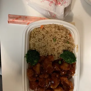 General Tso's Chicken Combination