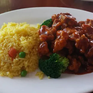 General Tsos lunch special