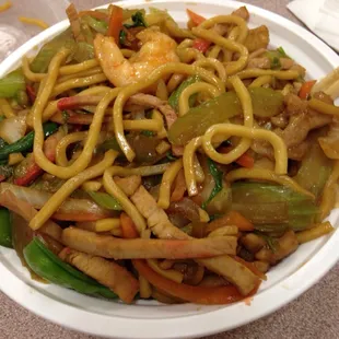House special lo mein
