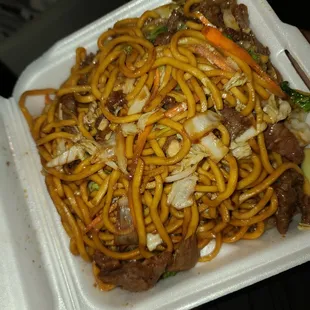 Beef Lo Mein