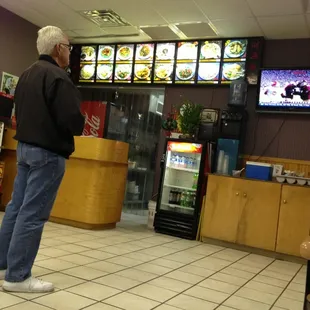 Nighttime carry out @ China King