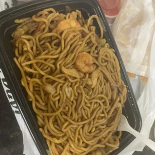 Shrimp Lo Mein