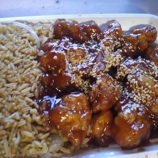 Sesame chicken combination platter
