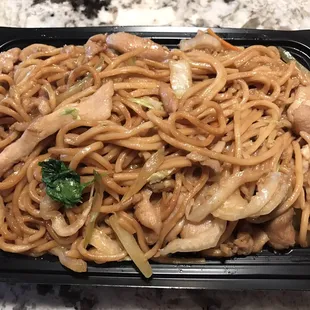 Chicken Lo Mein