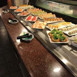 sushi and sashimi, interior
