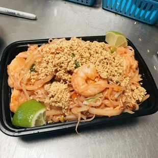 shrimp pad thai