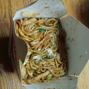 Chicken Lo Mein
