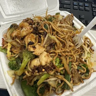 China kitchen chow mein