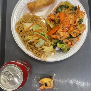 chicken with broccoli .