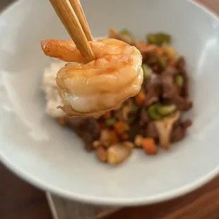 The texture and taste of the properly cooked shrimp are good.