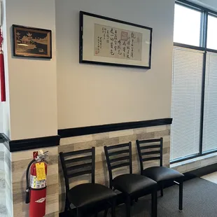 Nice to be able to sit here and enjoy tea while waiting for take-out orders.