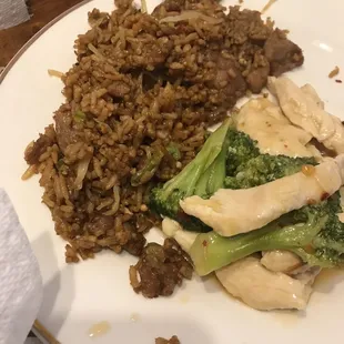 (Left) spicy beef fried rice and (right) spicy chicken and broccoli