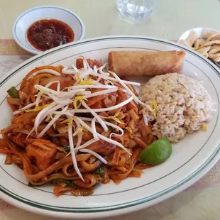 Lunch pad thai