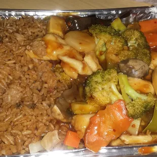 Chicken in garlic sauce with pork fried rice and an egg roll.  $6.75