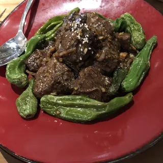 Wok Seared Filet Mignon 'Steak Kow," Snow Peas