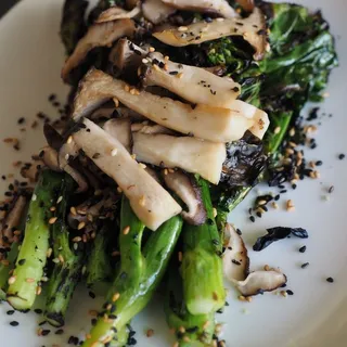 Charred Chinese Broccoli, Oyster Mushroom, Roasted Sesame Seeds (vg, gf)