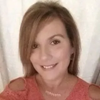 Jennifer Caronna L.